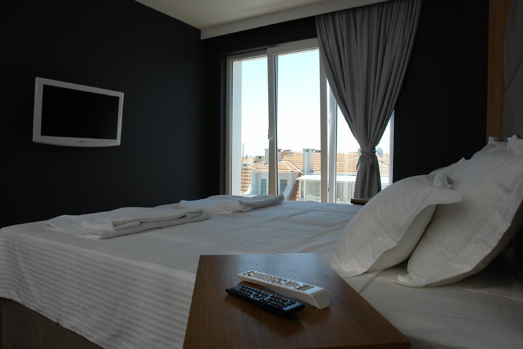 Botabara Del Mar Boutique Aparthotel Pomorie Rom bilde